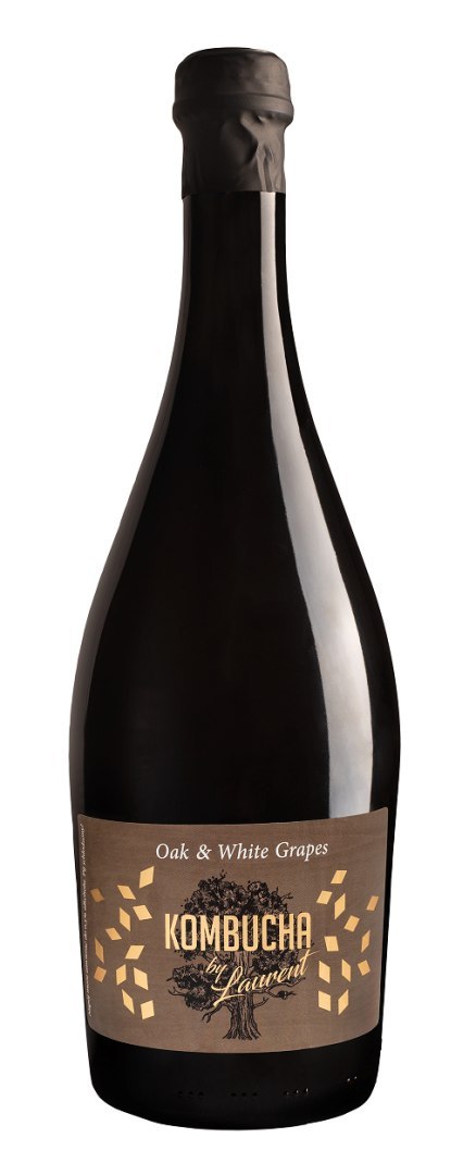 KOMBUCHA SZAMPAŃSKA NA PŁATKACH DĘBU O SMAKU BIAŁYCH WINOGRON BIO 750 ml - KOMBUCHA BY LAURENT KOMBUCHA SZAMPAŃSKA NA PŁATKACH DĘBU O SMAKU BIAŁYCH WINOGRON BIO 750 ml - KOMBUCHA BY LAURENT