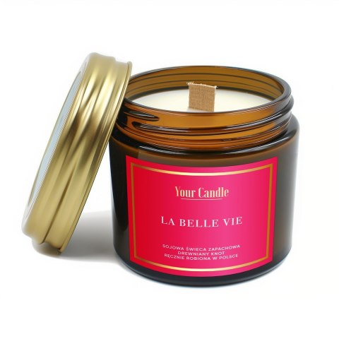 ŚWIECA SOJOWA ZAPACHOWA Z DREWNIANYM KNOTEM LA BELL VIE 120 ml - YOUR CANDLE ŚWIECA SOJOWA ZAPACHOWA Z DREWNIANYM KNOTEM LA BELL VIE 120 ml - YOUR CANDLE