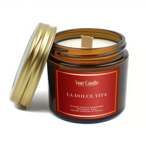 ŚWIECA SOJOWA ZAPACHOWA Z DREWNIANYM KNOTEM LA DOLCE VITA 120 ml - YOUR CANDLE ŚWIECA SOJOWA ZAPACHOWA Z DREWNIANYM KNOTEM LA DOLCE VITA 120 ml - YOUR CANDLE